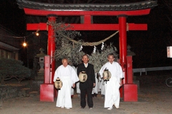 倭文神社の田遊び