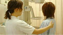 マンモグラフィ検診 女性ならではの疾病を早期発見するなら。
