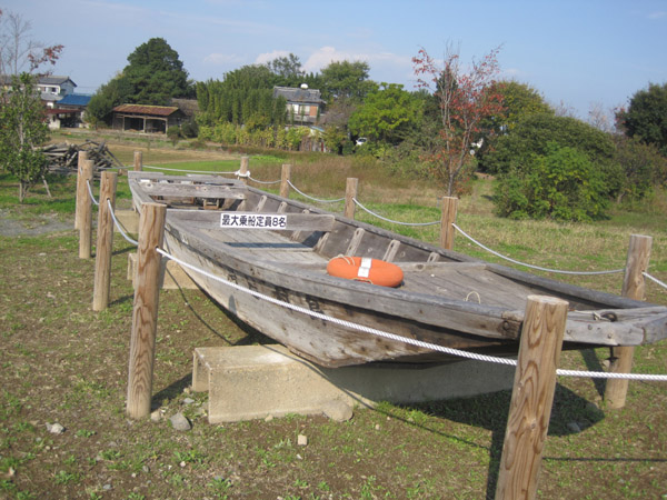 島村渡船の展示もあります